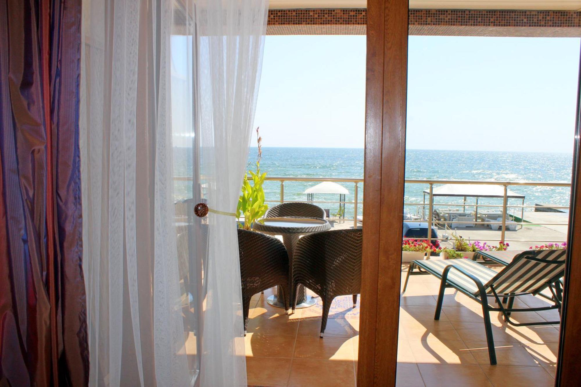 Vip Apartments Sovinion Odessa Exterior foto